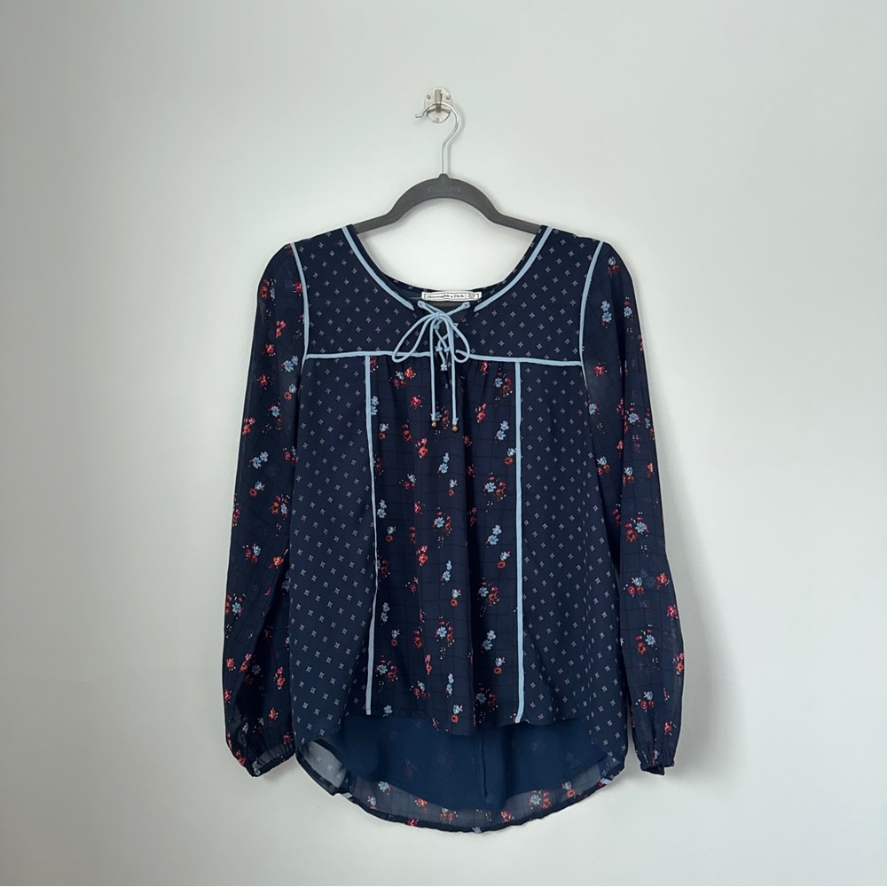 Abercrombie Floral Navy Blouse with Light Blue Piping